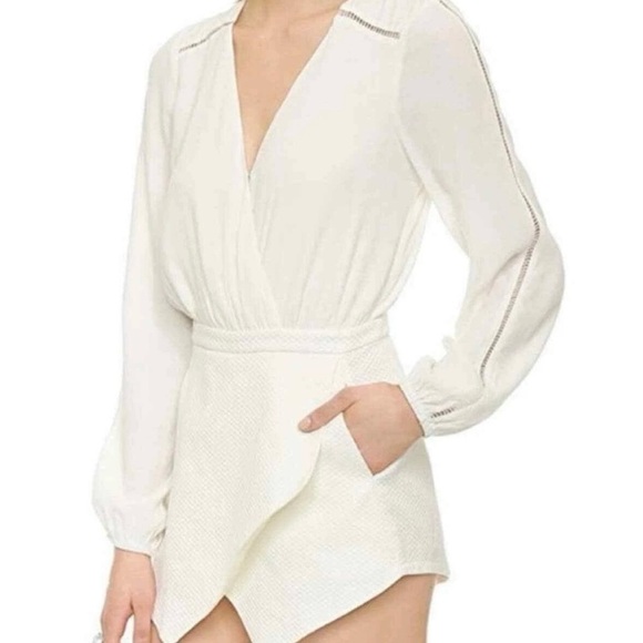 Lovers + Friends Radiance White Ivory Long Sleeve Skort Romper Size S - Picture 4 of 10